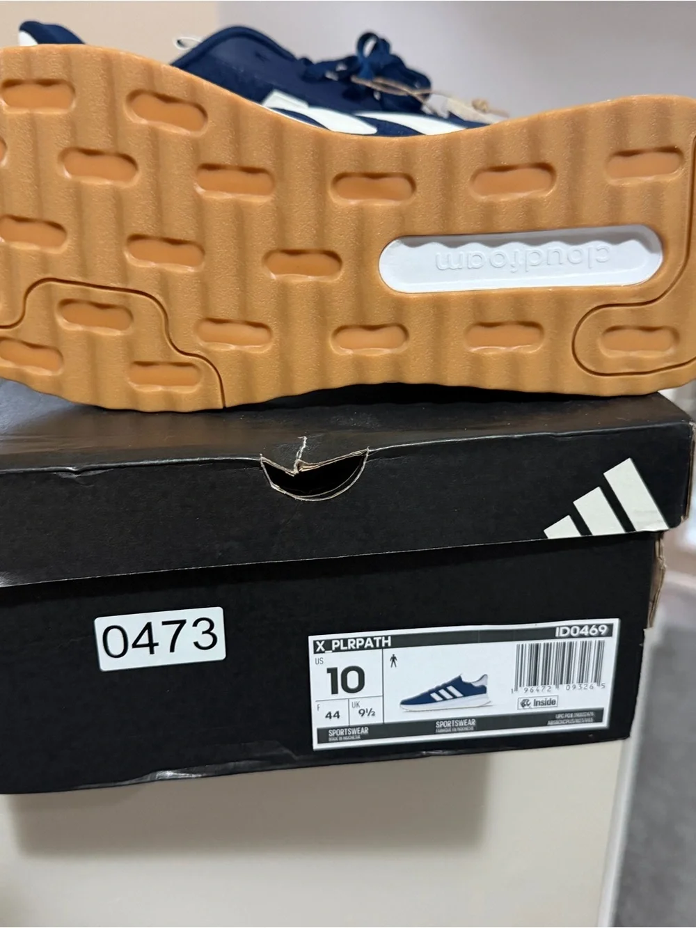 adidas Men’s Navy & White Sneakers